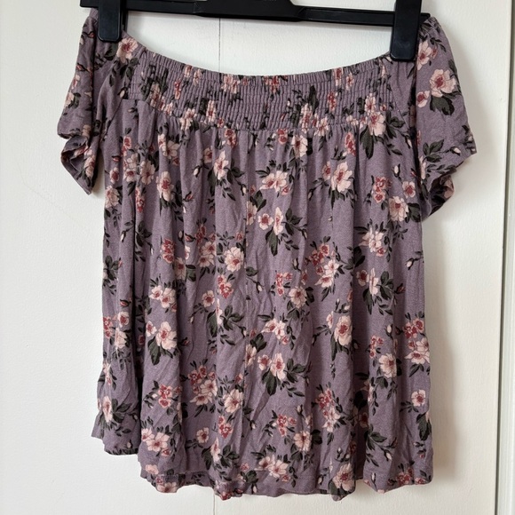 🎉4/30$🎉 American Eagle Off-Shoulder Floral Top – Size XS - Picture 3 of 4